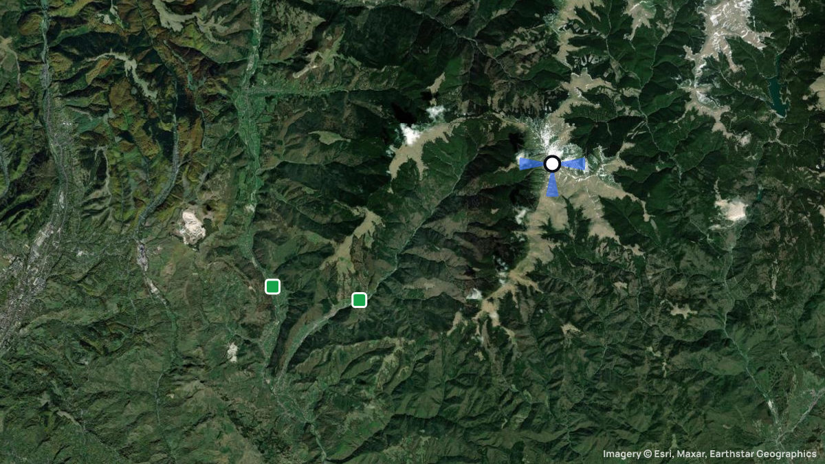 Satellitenkarte von Leaota Peak mit Start- und Landeplätzen