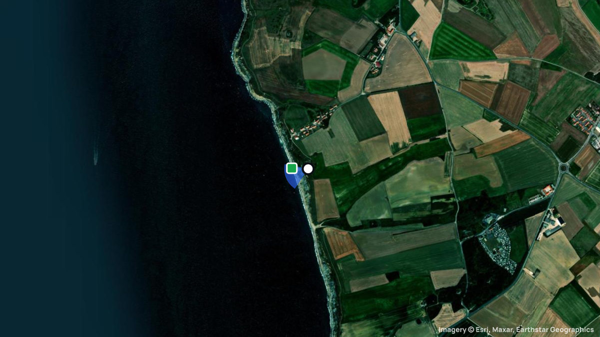 Satellite map of Cran Aux Oeufs with its launches and landings